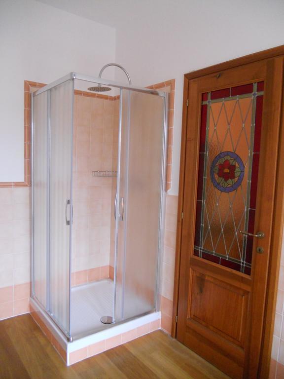 Beb Villa Aurora Карманьола Экстерьер фото