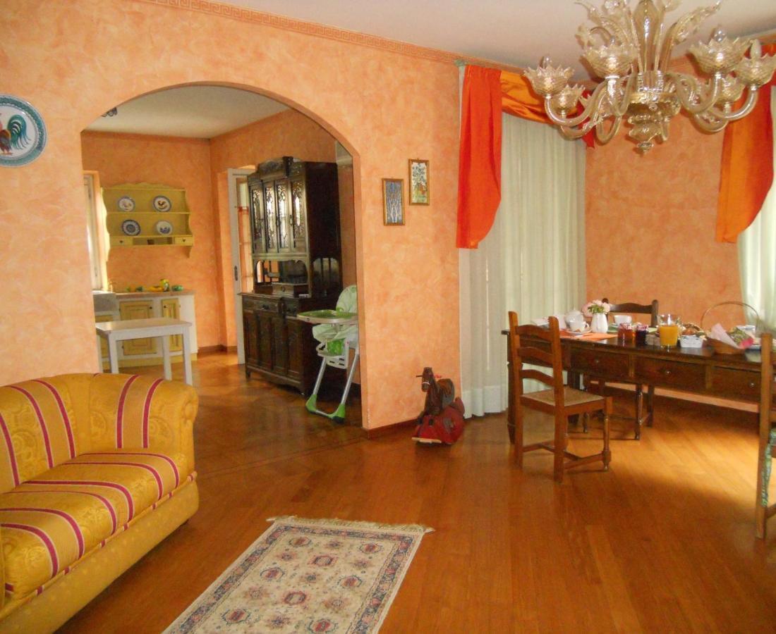 Beb Villa Aurora Карманьола Номер фото